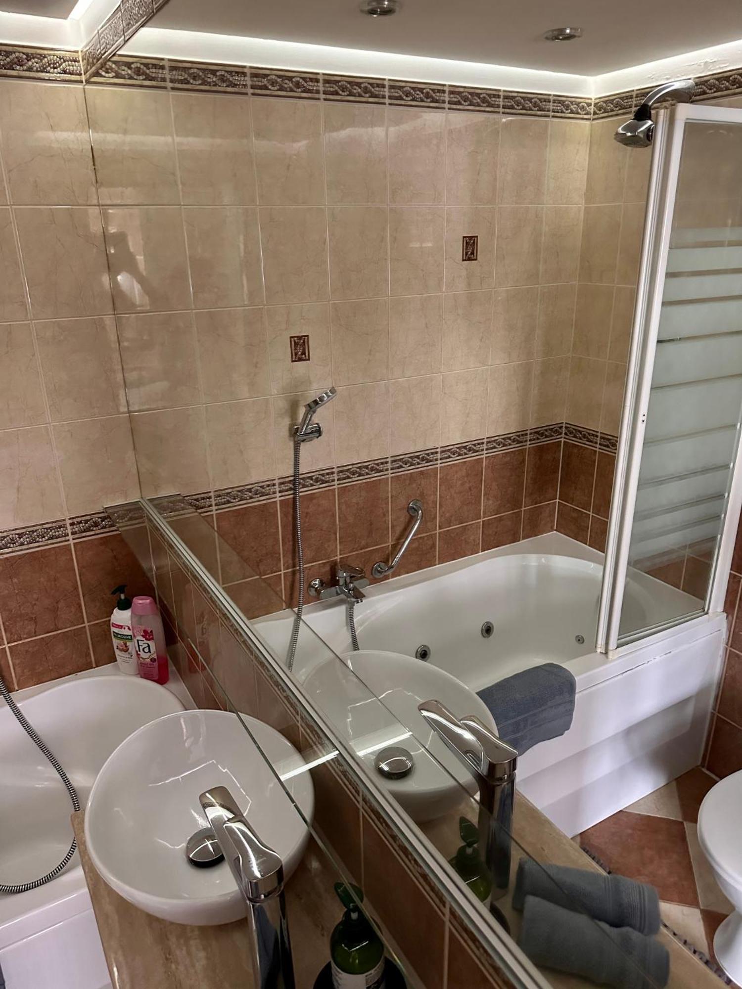 Deluxury Mirror Apartament Centrum Варшава Экстерьер фото