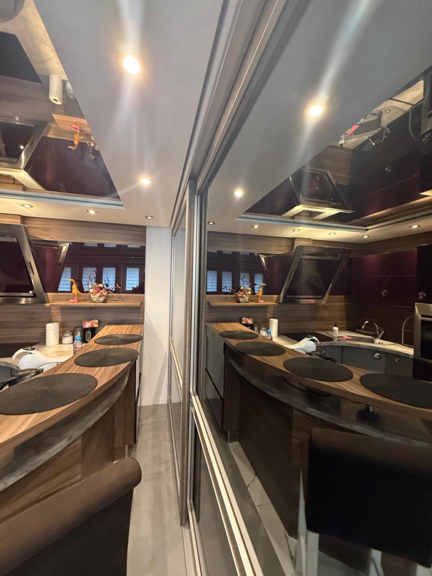 Deluxury Mirror Apartament Centrum Варшава Экстерьер фото